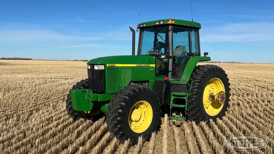 1998 John Deere 7810 MFWD Tractor