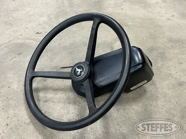 John Deere Universal 200
