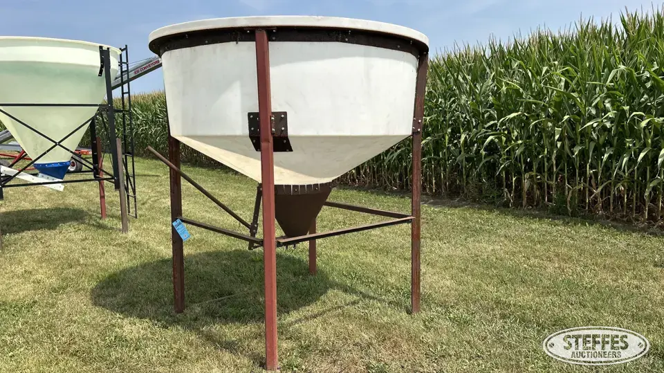 Hopper bin
