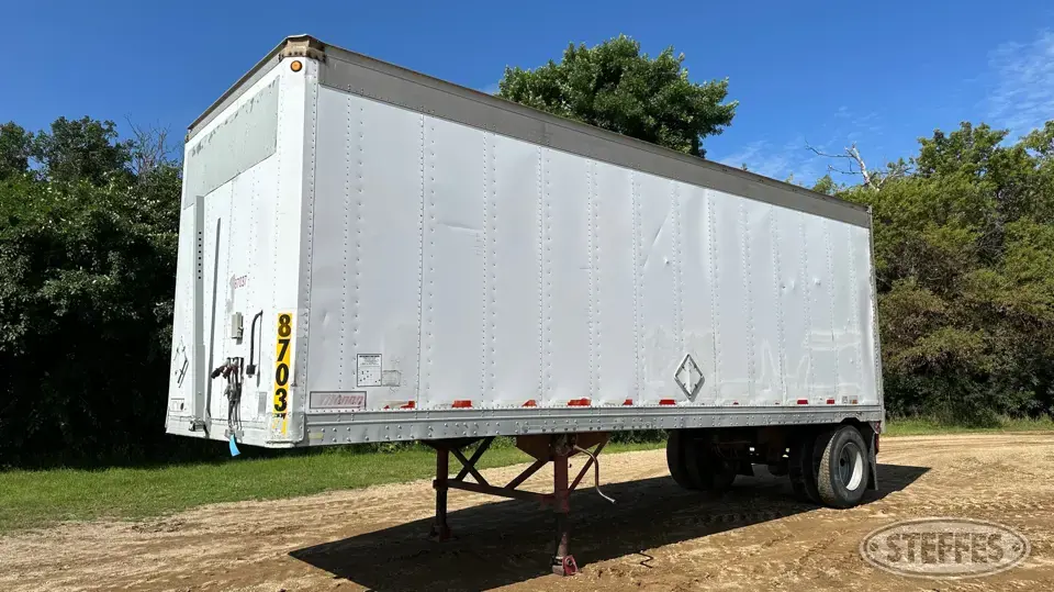 1991 Monon MA300SA28W Water Tender