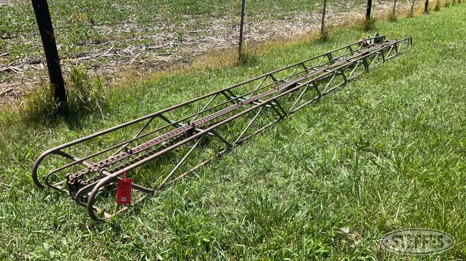 John Deere E0200 Bale Handling