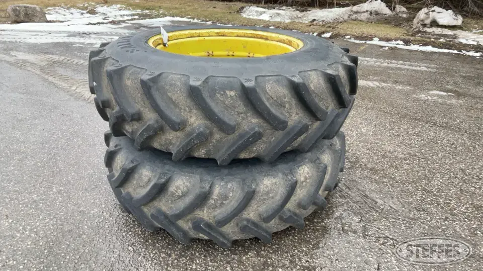Alliance FarmPro Radial 85 Tractor-Implement Tire