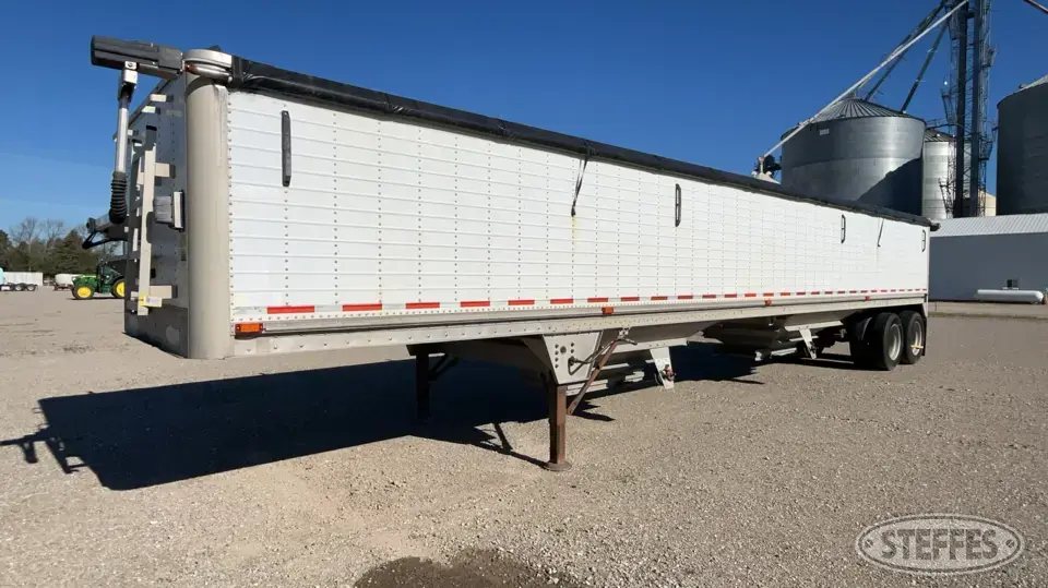 1996 Wilson PaceSetter Hopper Bottom Trailer