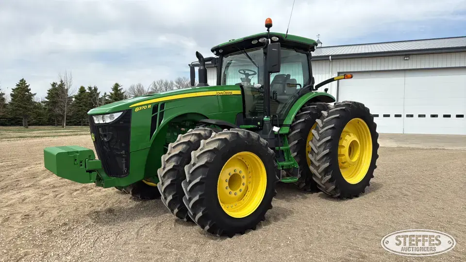 2017 John Deere 8370R MFWD Tractor