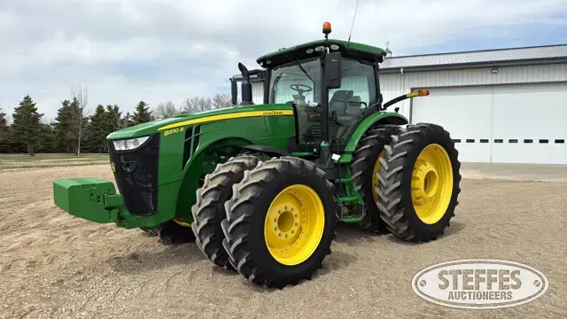 2017 John Deere 8370R