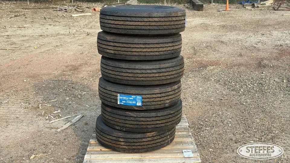 (6) Sailun 235/75R17.5 tires Truck Tire