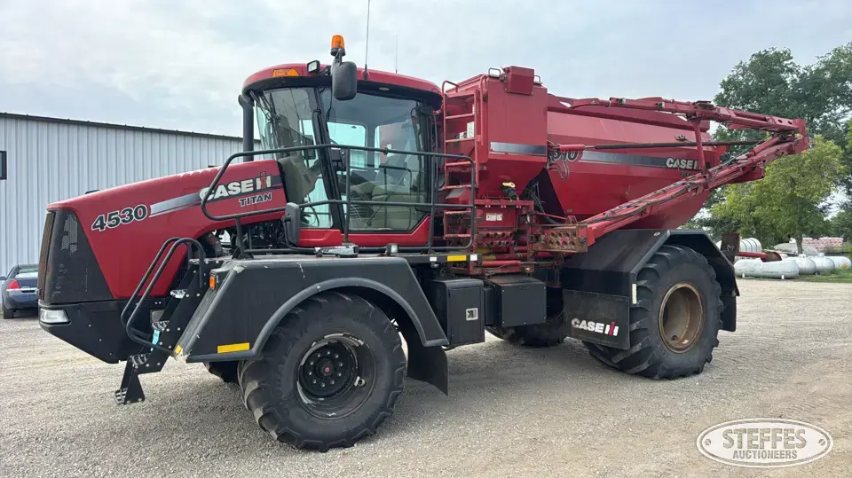 2015 Case IH Titan 4530 Self-Propelled Dry Applicators-Spreaders-Floater
