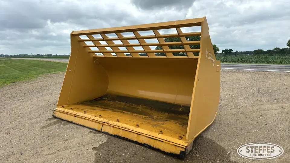 CAT 966M/972M loader bucket Loader Attachment