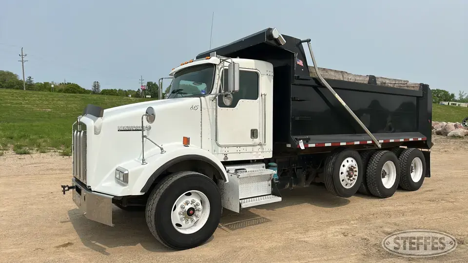 2001 Kenworth T800 Dump Truck
