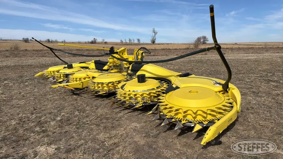 2023 John Deere 772 Forage Harvester Head