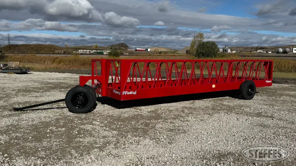 2026 Industrias America 82R Feeders and Bunk