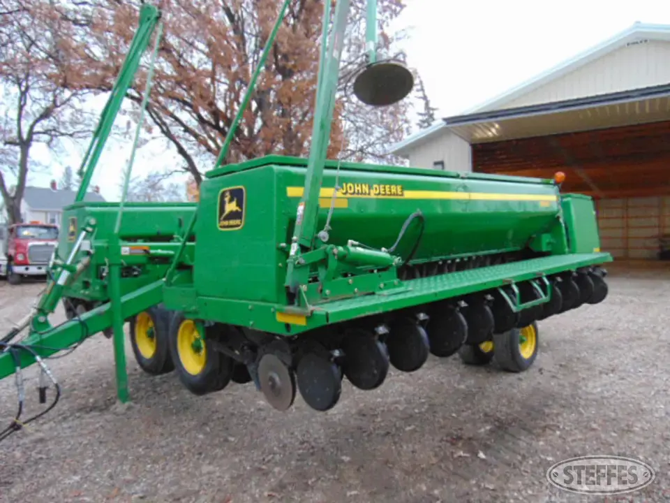 John Deere 455 Press Drill
