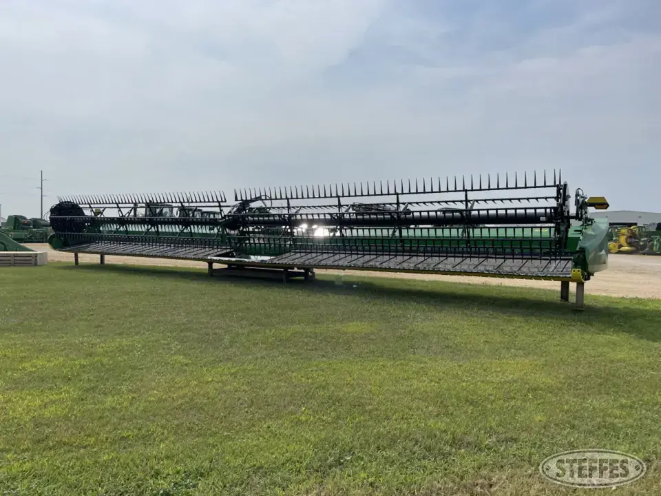 2022 John Deere HD50F Draper Head