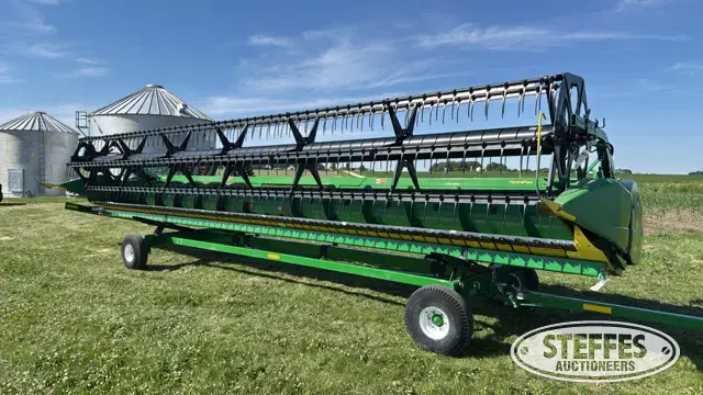 2013 John Deere 630F