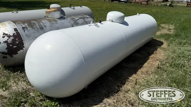 American Welding & Tank Co 1,000 gal. LP tank