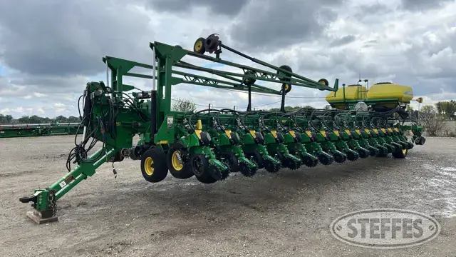 2012 John Deere DB90