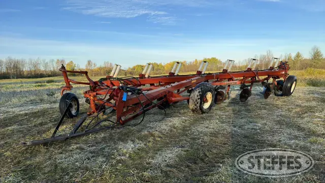 International 700