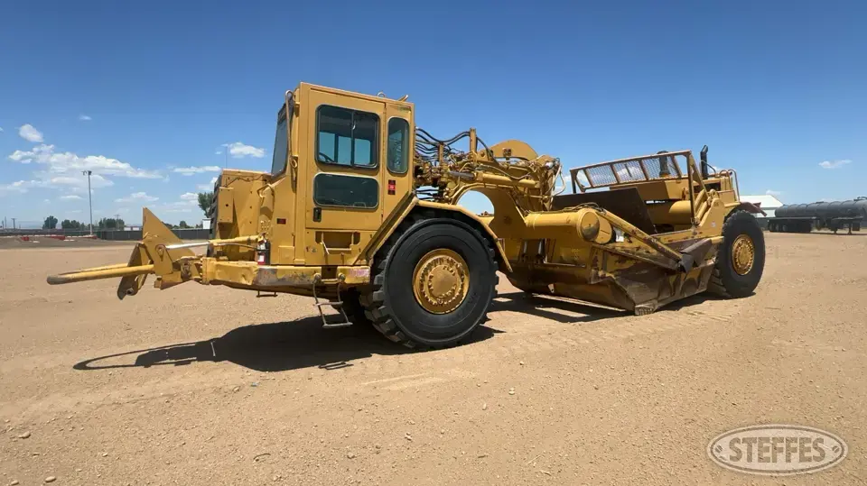 1998 CAT 627F Motor Scraper