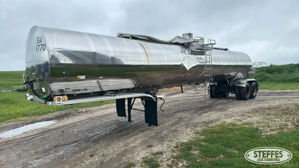 1988 Fruehauf Manure Storage and Transportation Equipment
