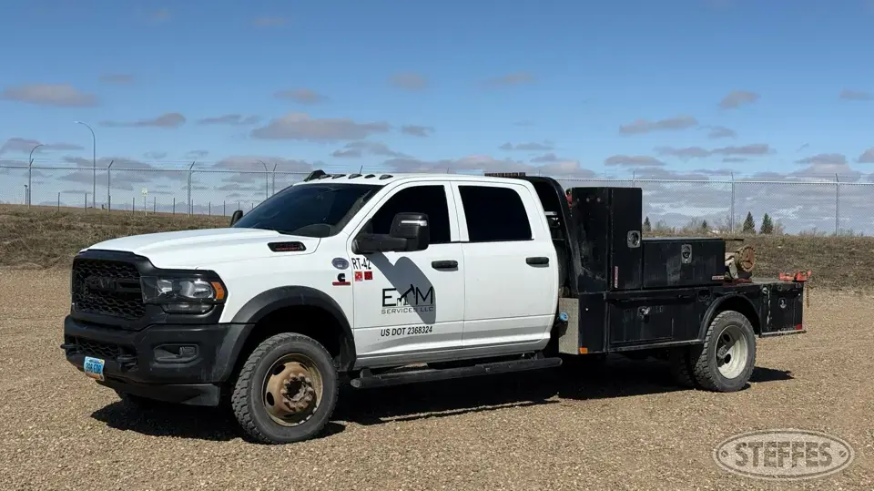 2023 Ram 5500 Flatbed Truck