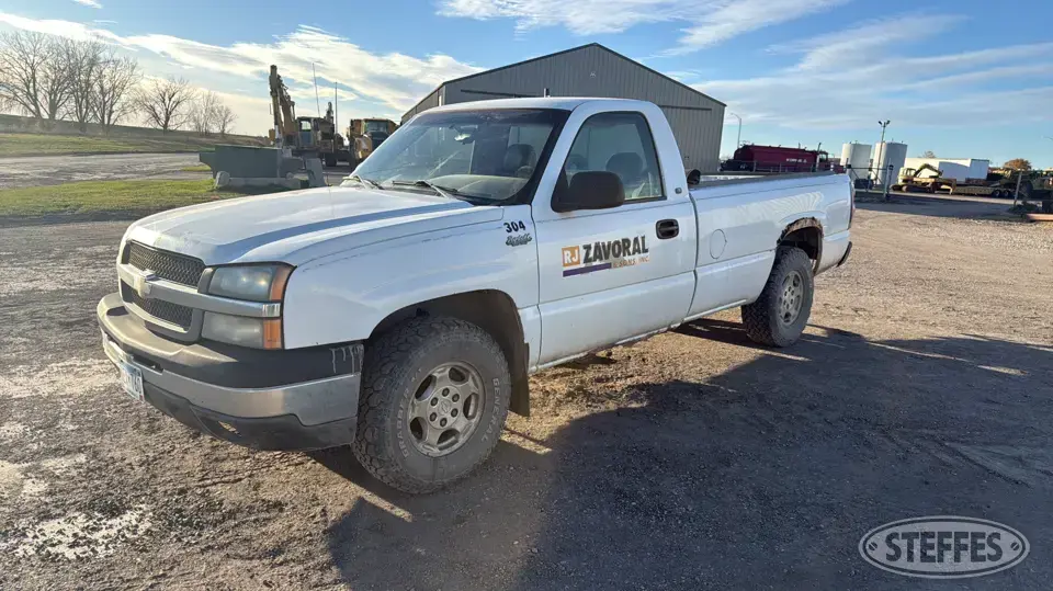 2003 Chevrolet Silverado 1500 Half Ton Pickup
