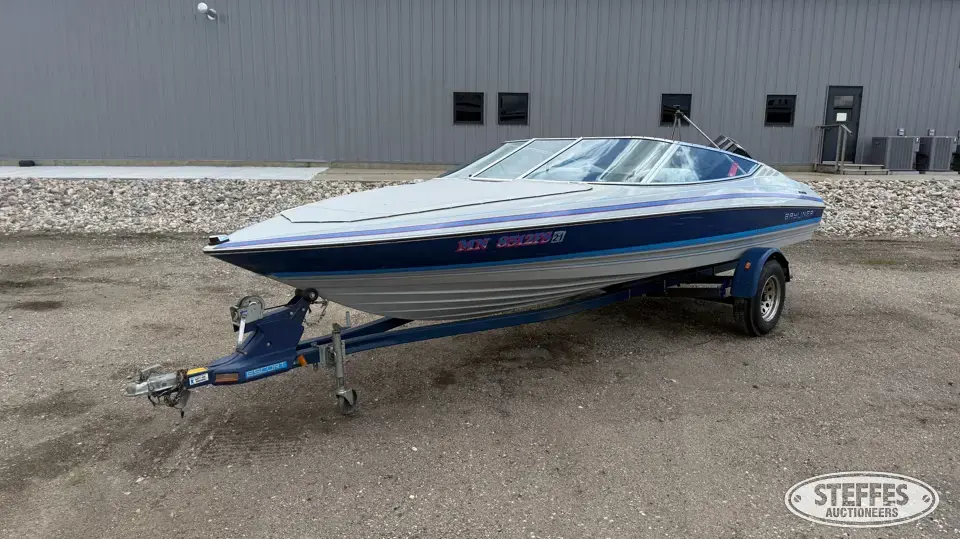 1989 Bayliner Capri Boat