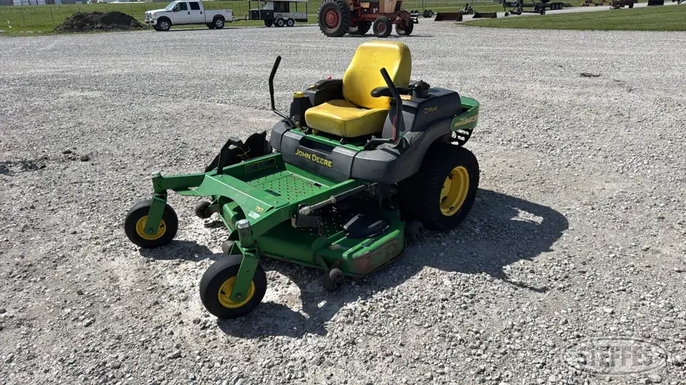 John Deere Z-Trak 757 Zero Turn Mower