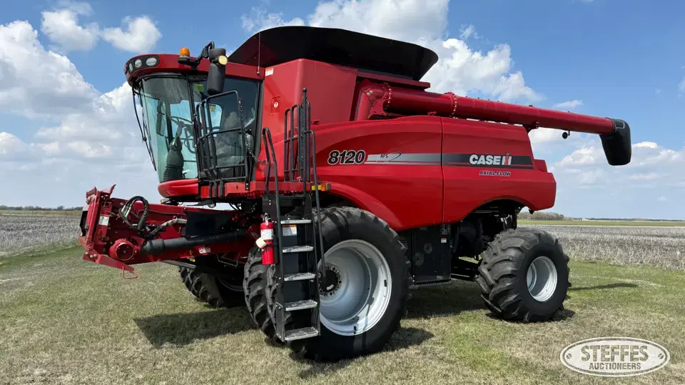 2012 Case IH 8120 Combine