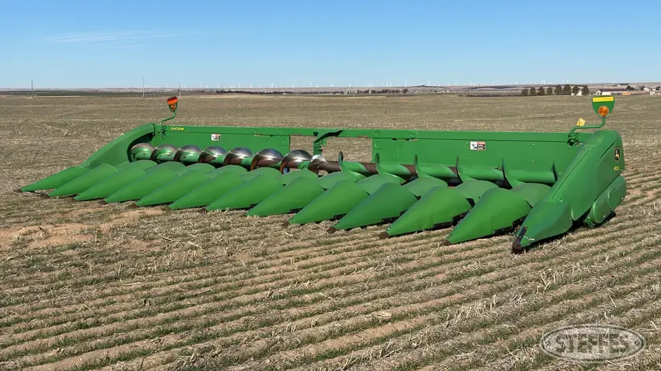 John Deere 612C Corn Head