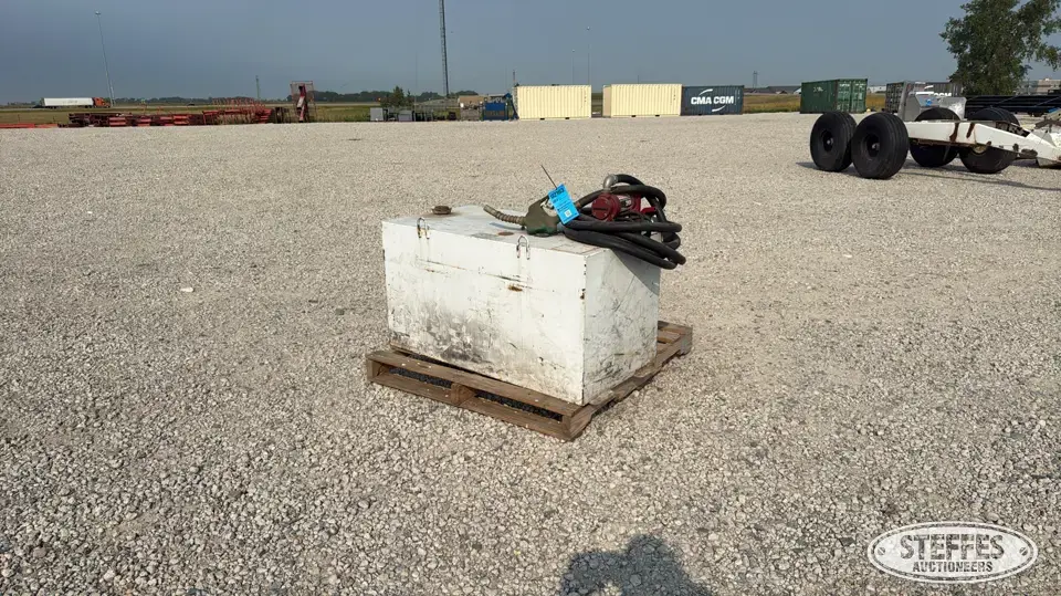 100 gal. fuel tank