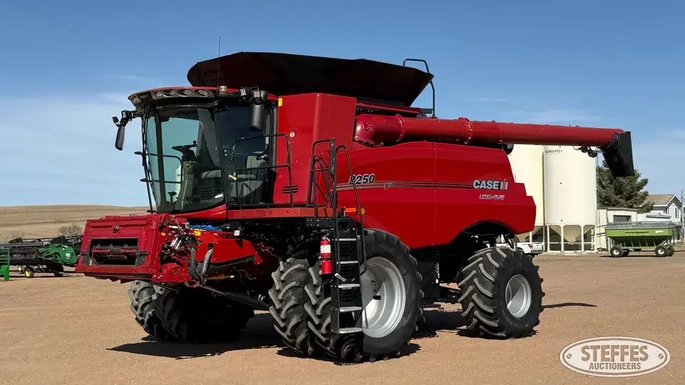 2019 Case IH 8250 Combine