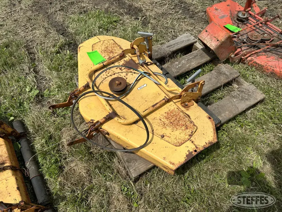 Allis-Chalmers Lawn and Garden Accessory