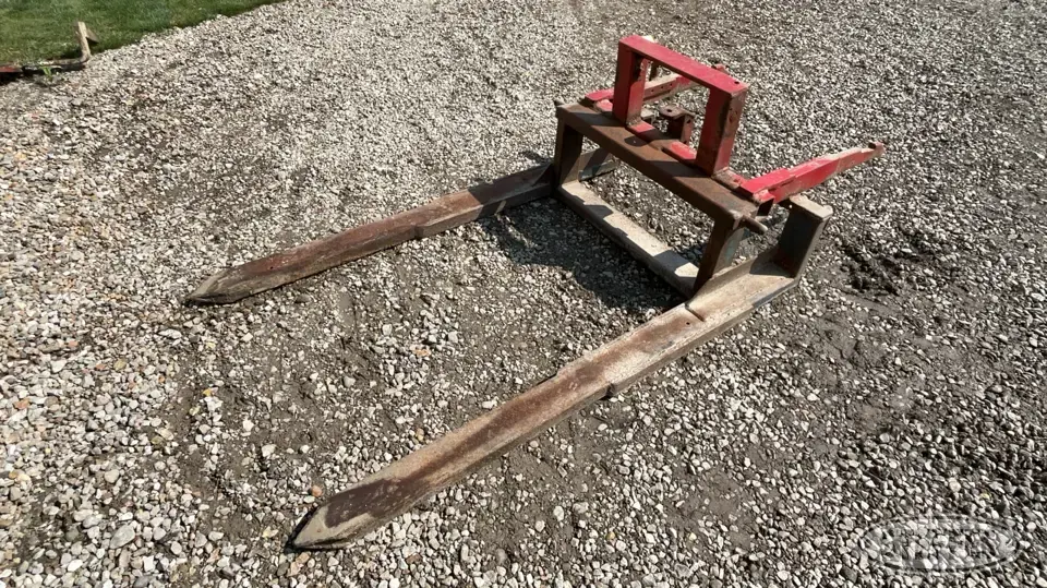 Shop-Built Bale Mover Farm Support Item