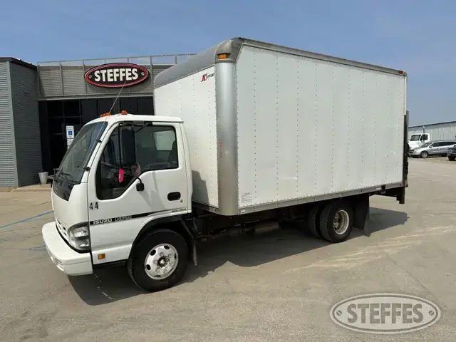 2007 Isuzu NPR