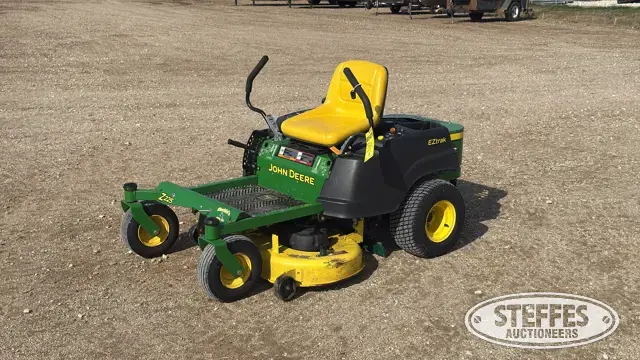 2009 John Deere Z225