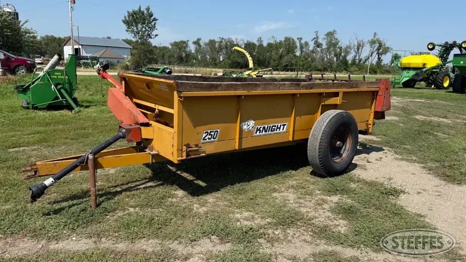 Knight 250 Manure Application Equipment