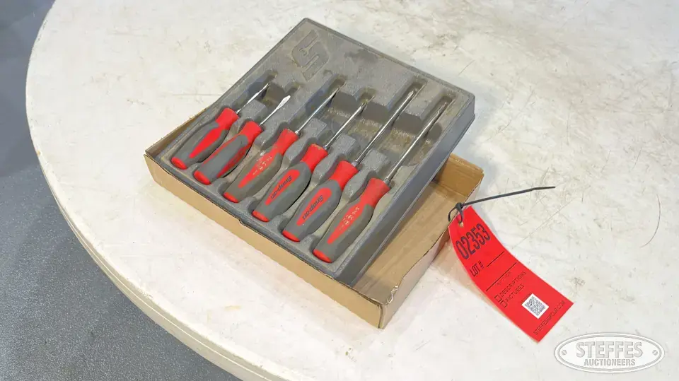 Snap-on screw drivers General Tools and Shop Supply