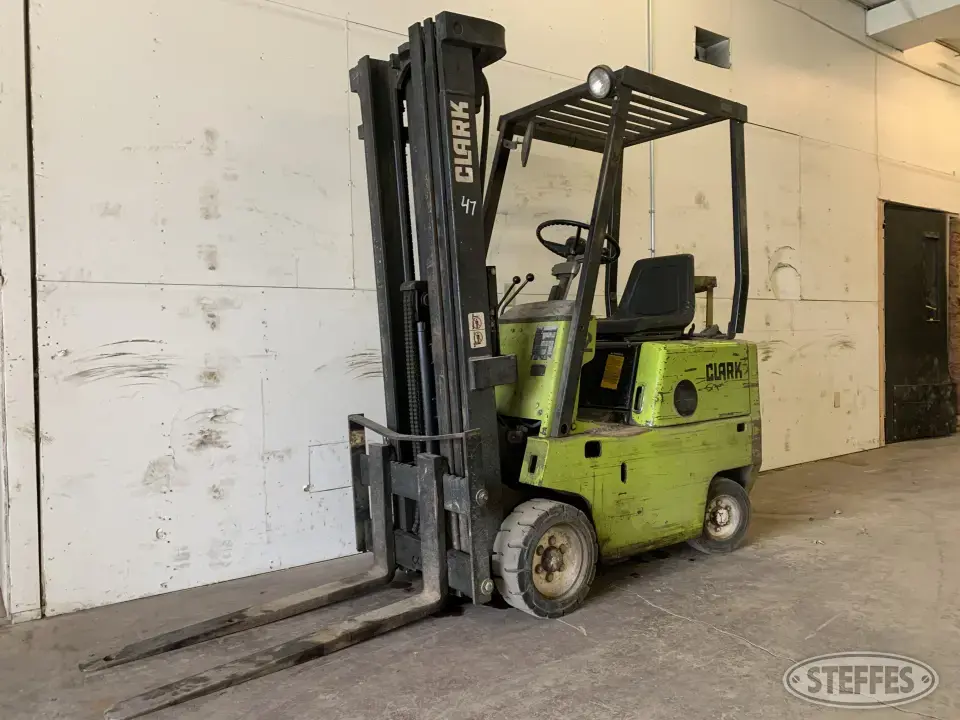 Clark C-500-25 Warehouse Forklift