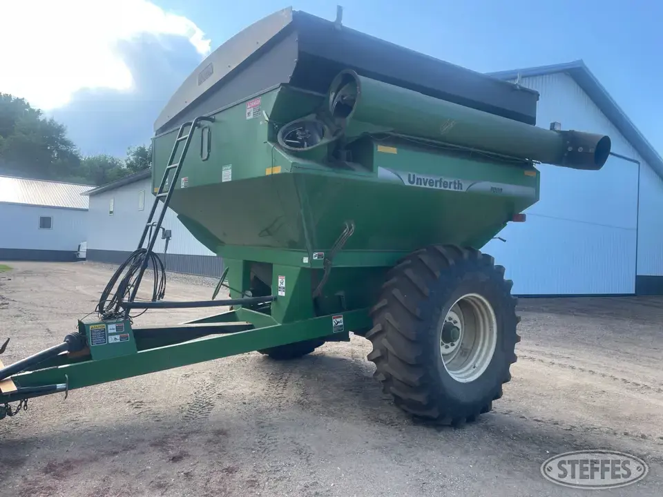 Unverferth 5000 Grain Cart