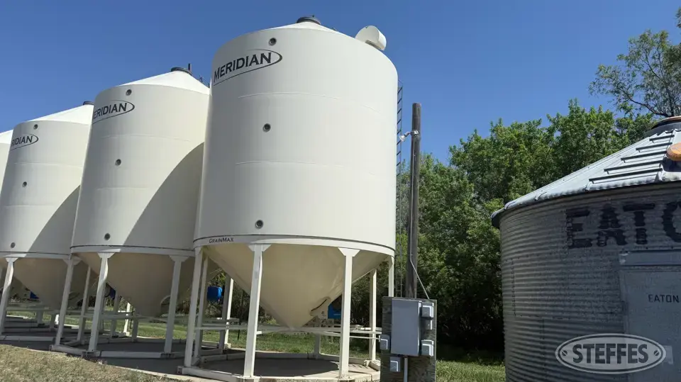 Meridian MGM3000 Hopper Bin