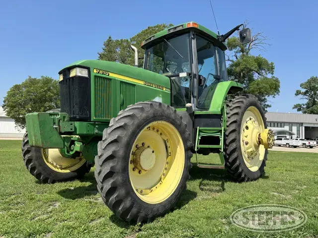 1997 John Deere 7810