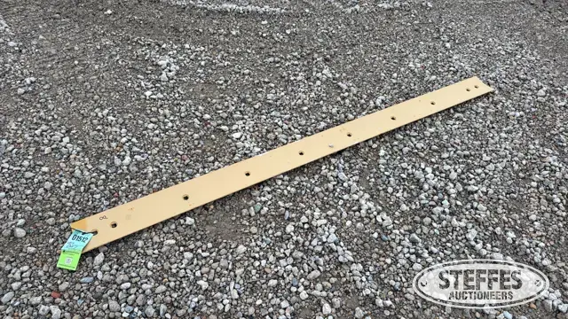 Steel cutting edge