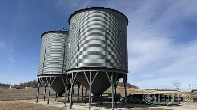 Sioux galvanized bin