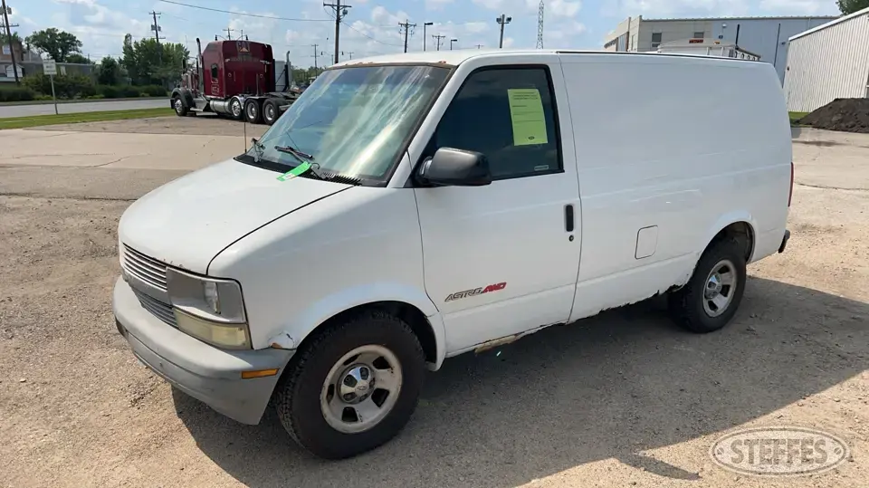 2002 Chevrolet Astro Van