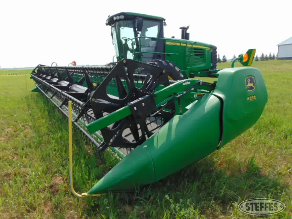 2014 John Deere D450 Self-Propelled Swather