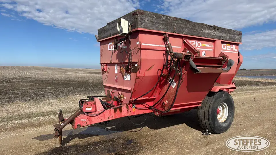 Gehl MF7210 Livestock Equipment-Other