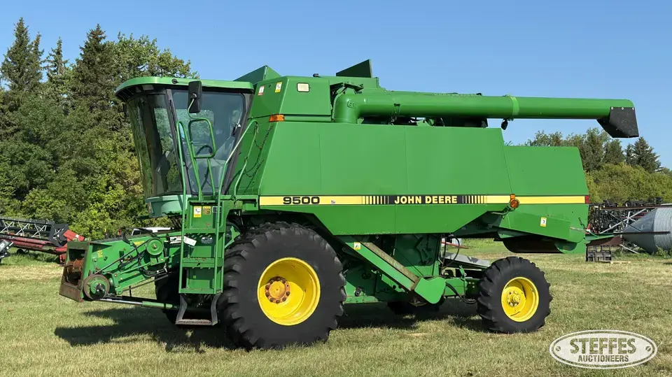 1991 John Deere 9500 Combine