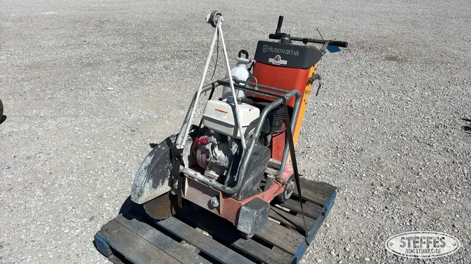 Husqvarna FS413 Concrete Related Item