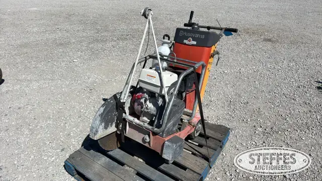 Husqvarna FS413