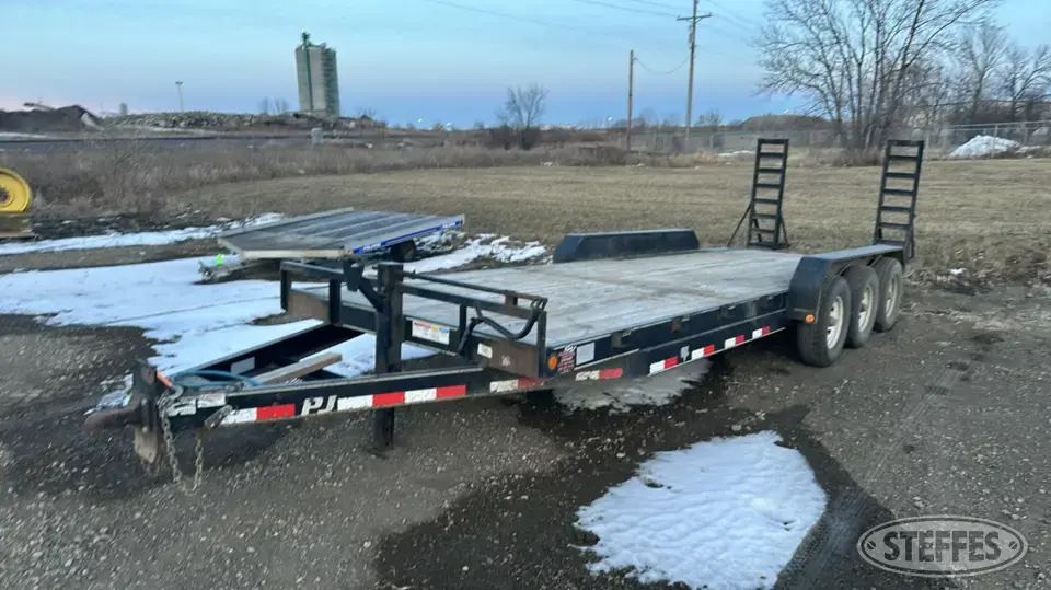 2014 PJ Trailers Utility Trailer